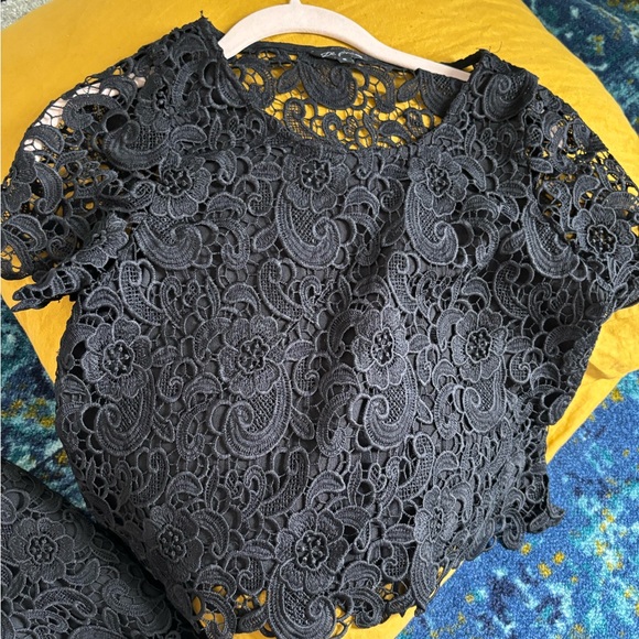 De Philo Floral Lace cropped top with matching mini skirt set - Picture 5 of 5